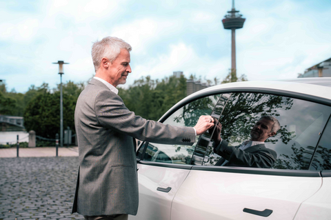 PAGO Ring Drive Black Shiny