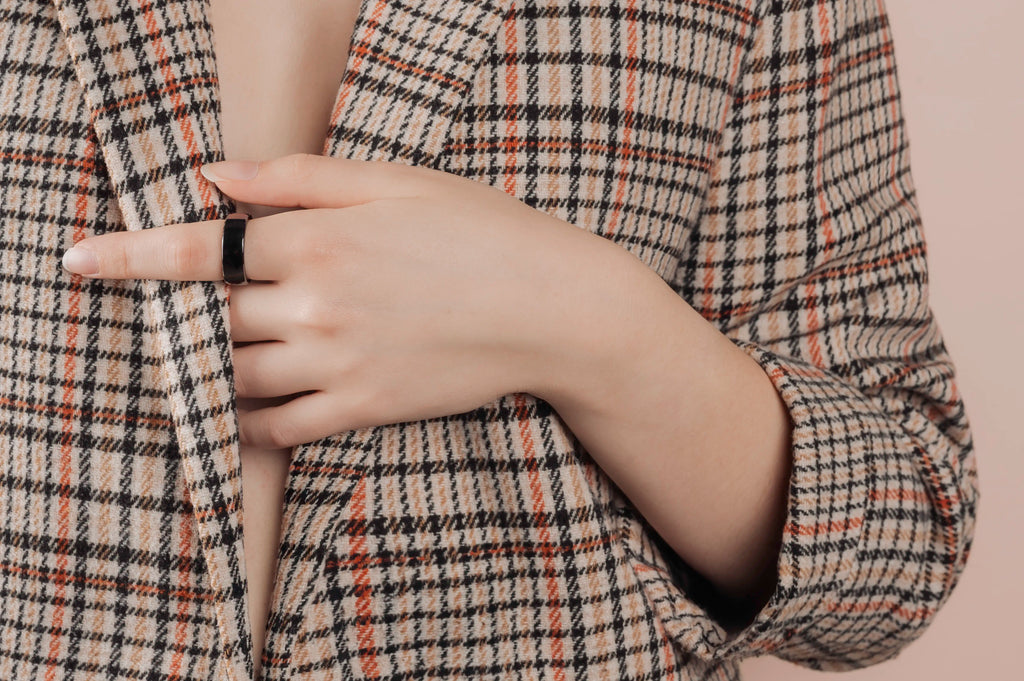 PAGO Ring Black Shiny